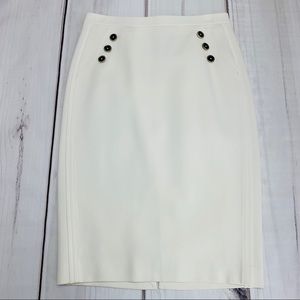 🛍 SALE White House Black Market Skirt